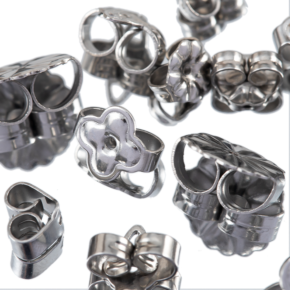 50-100pcs สแตนเลสดอกไม้ต่างหูก - Body Jewelry Top บทวิจารณ์และราคา