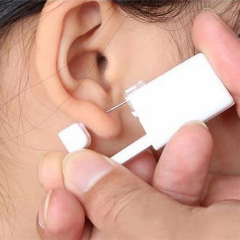 ชุดอุปกรณ์เจาะหูแบบใช้แล้วทิ้ง - Body Jewelry Kit บทวิจารณ์และราคา