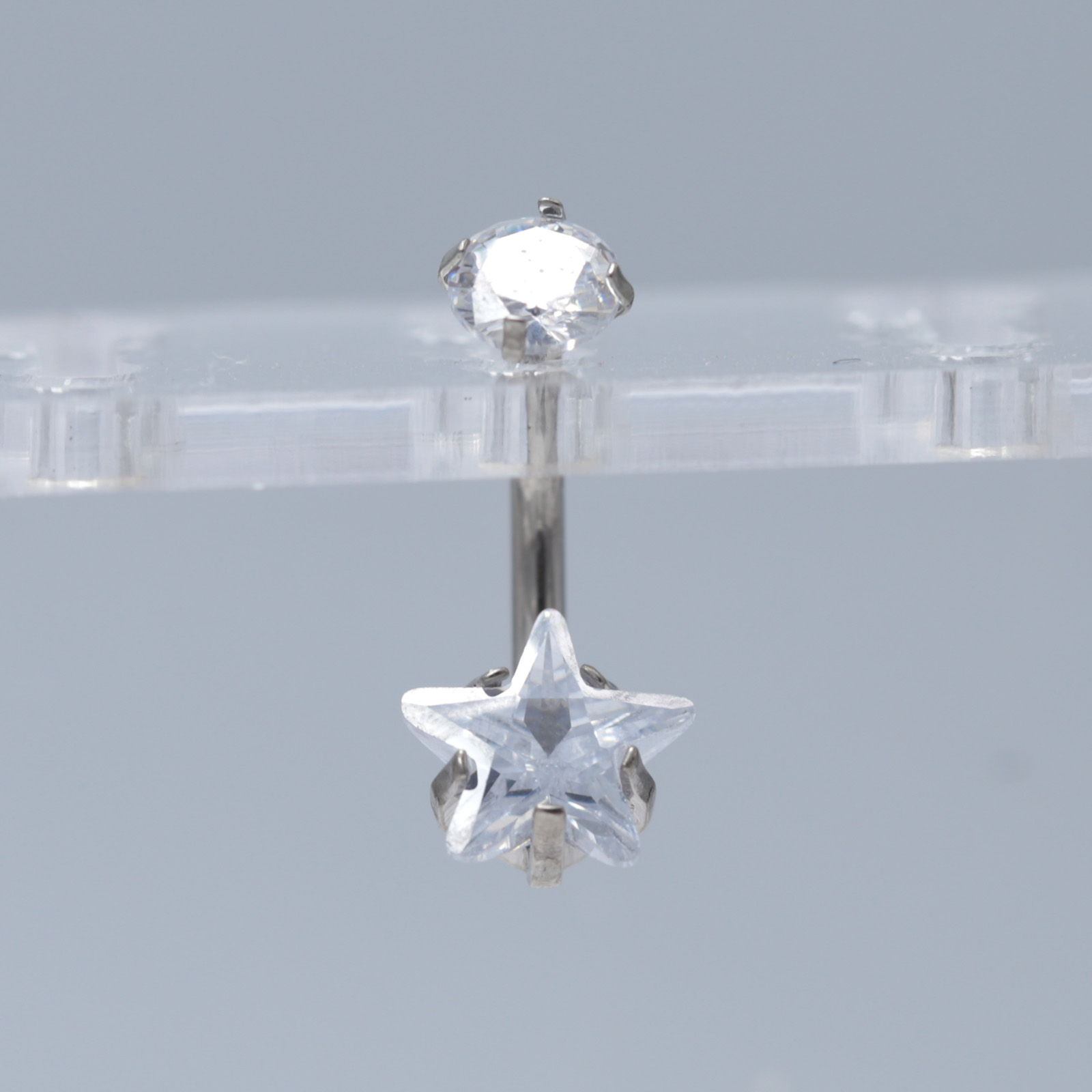แหวนกระดุมท้องไทเทเนียม14กรัม  - Body Jewelry Implant Grade บทวิจารณ์และราคา