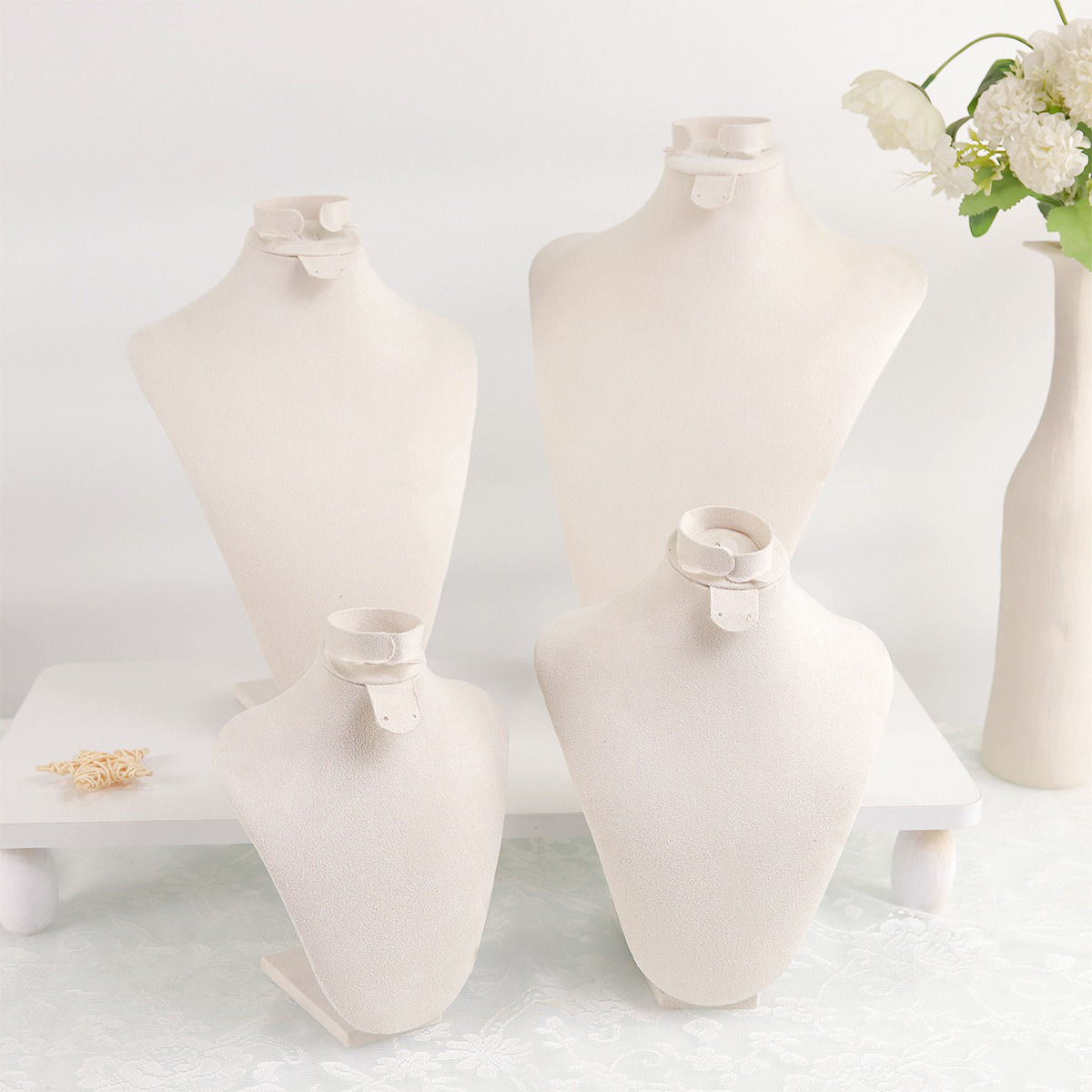 หุ่นโชว์เครื่องประดับกำมะหยี่เ - Body Jewelry Display Ideas บทวิจารณ์และราคา